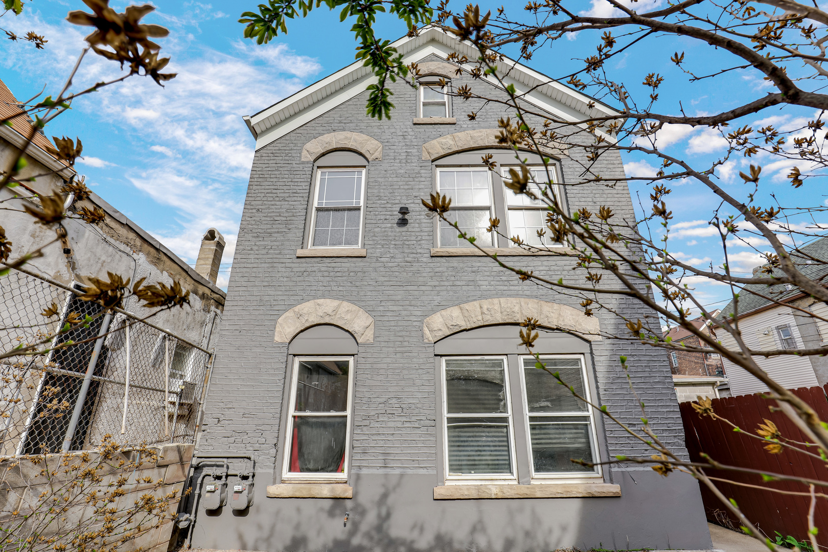 2631 South Sawyer Avenue Chicago IL 60623