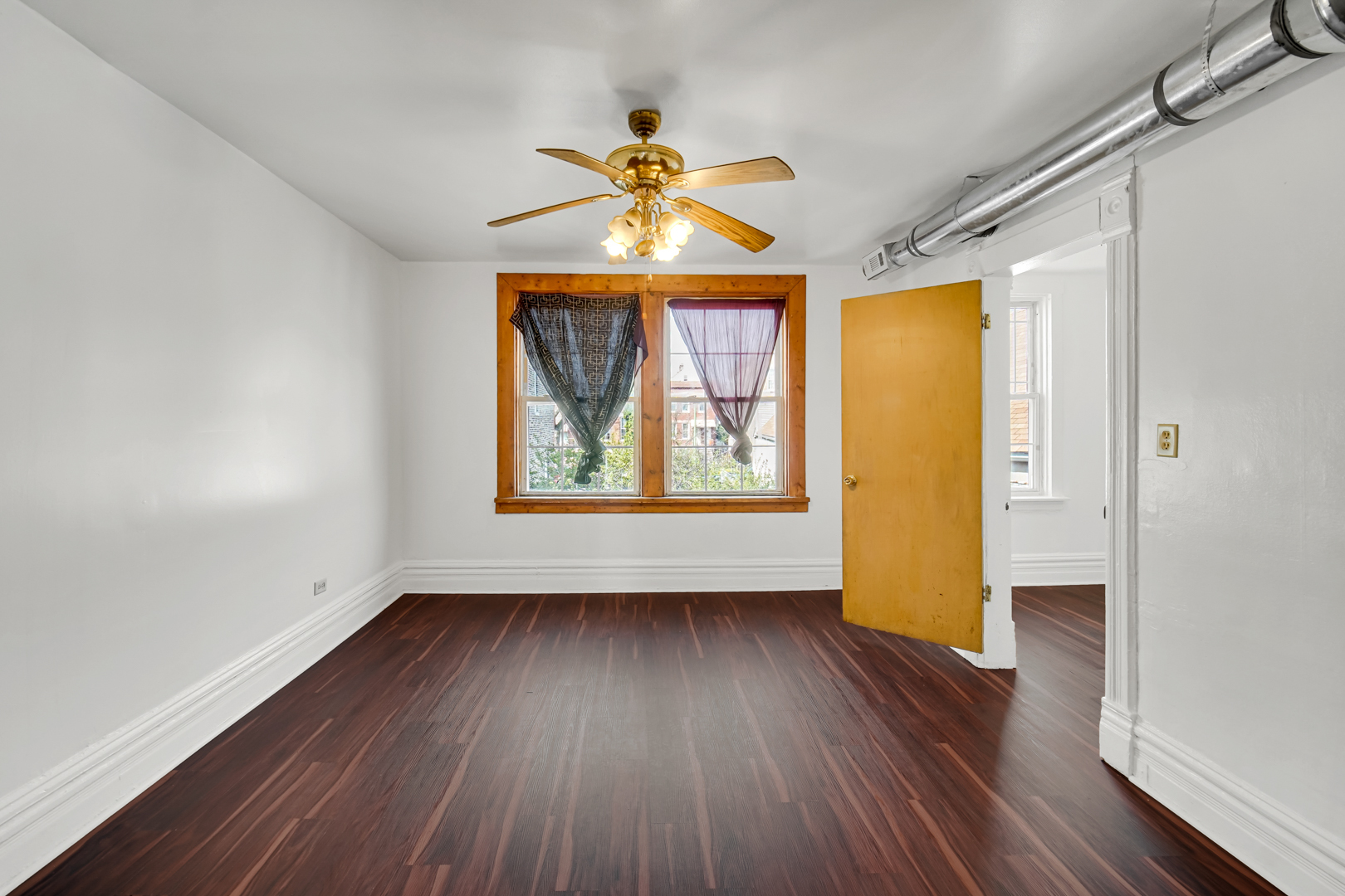 2631 South Sawyer Avenue Chicago IL 60623