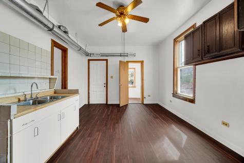 2631 South Sawyer Avenue Chicago IL 60623