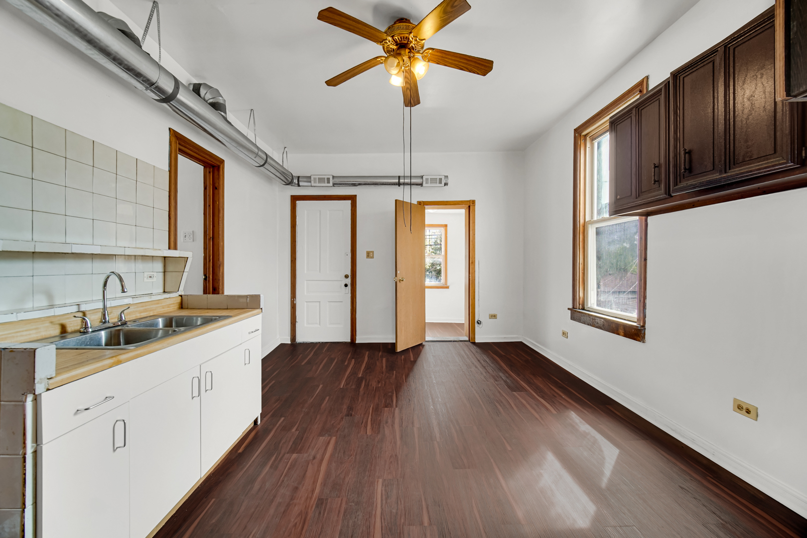 2631 South Sawyer Avenue Chicago IL 60623