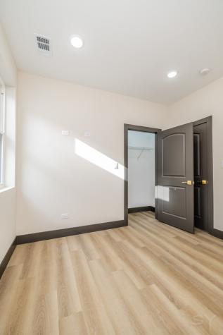 5643 South Prairie Avenue Chicago IL 60637