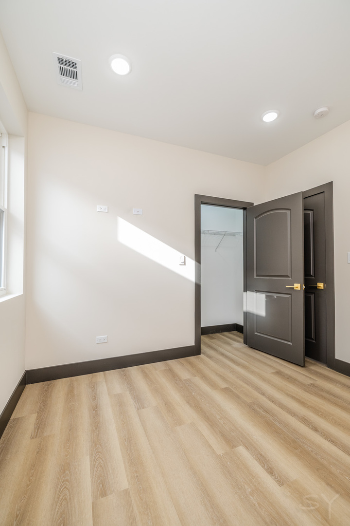 5643 South Prairie Avenue Chicago IL 60637