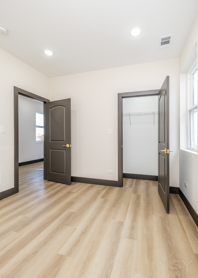5643 South Prairie Avenue Chicago IL 60637