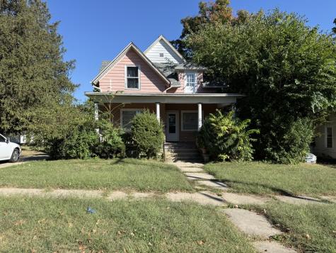 430 Shaw Street Rockford IL 61104