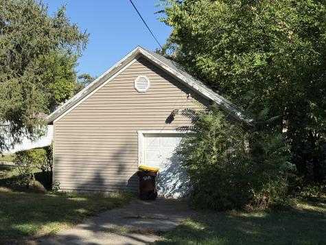 430 Shaw Street Rockford IL 61104