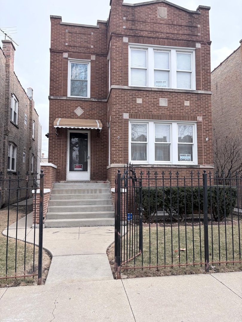 2323 North Latrobe Avenue Chicago IL 60639
