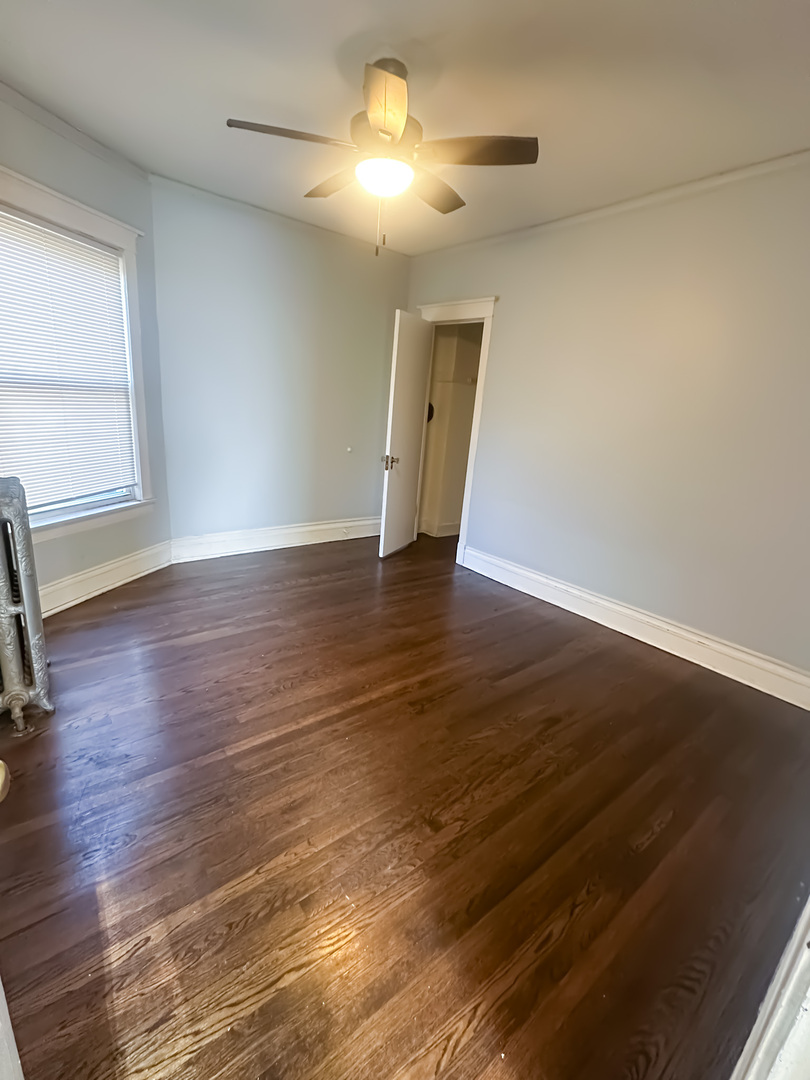 8004 South May Street Chicago IL 60620
