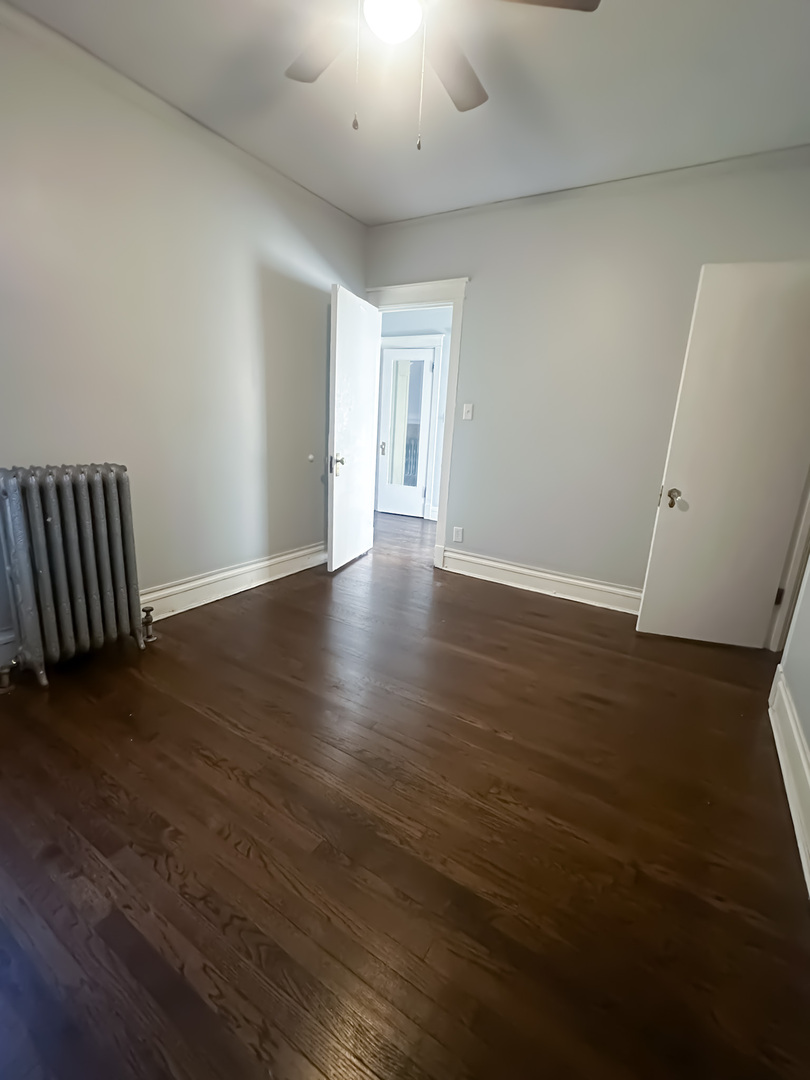 8004 South May Street Chicago IL 60620