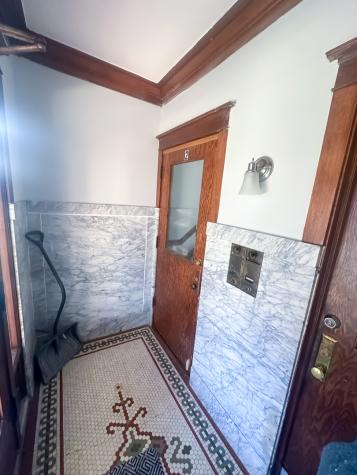 8004 South May Street Chicago IL 60620