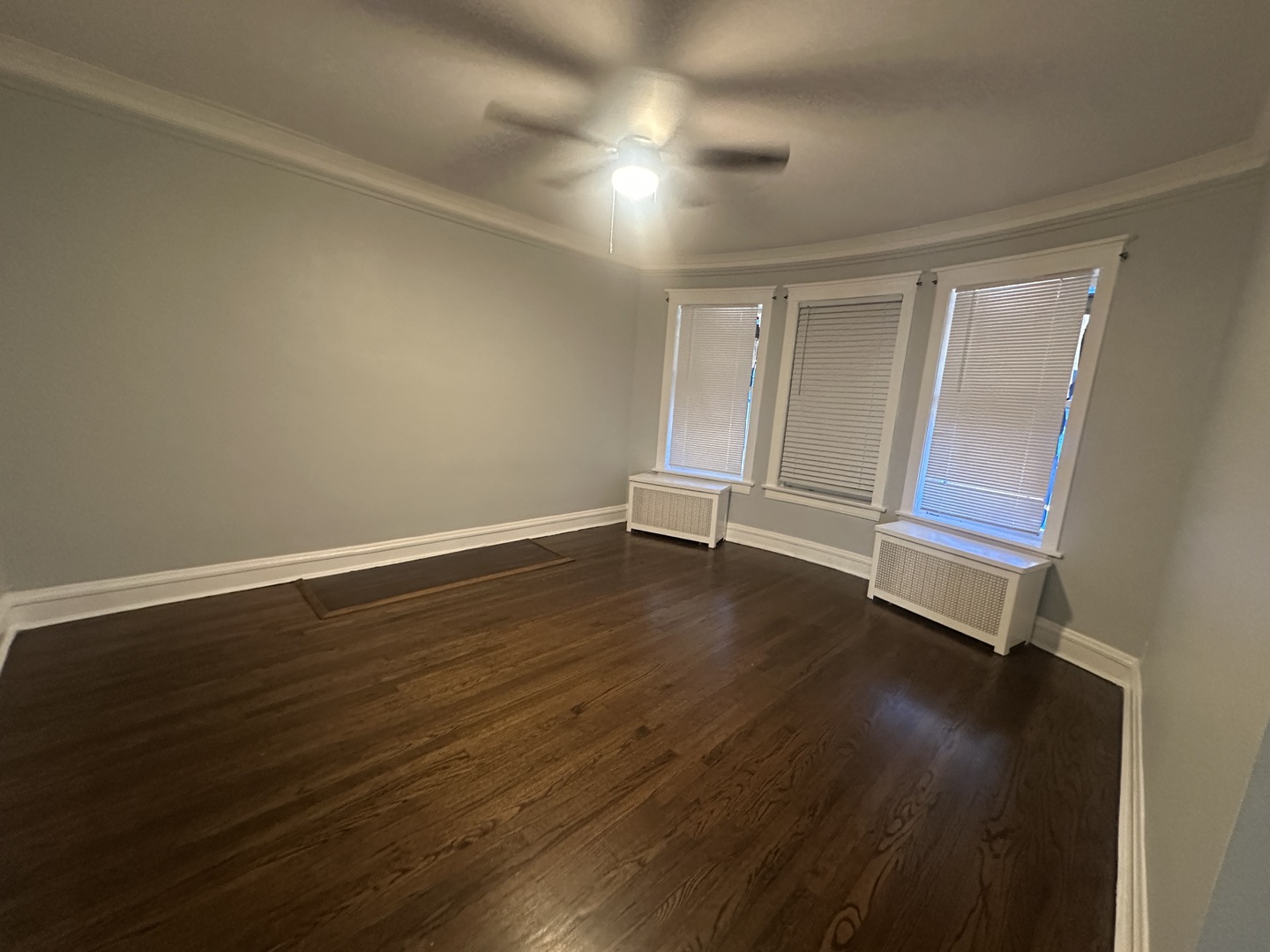 8004 South May Street Chicago IL 60620