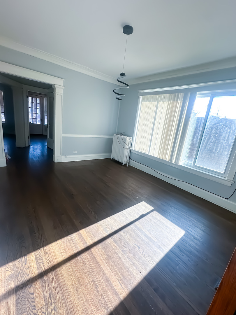 8004 South May Street Chicago IL 60620