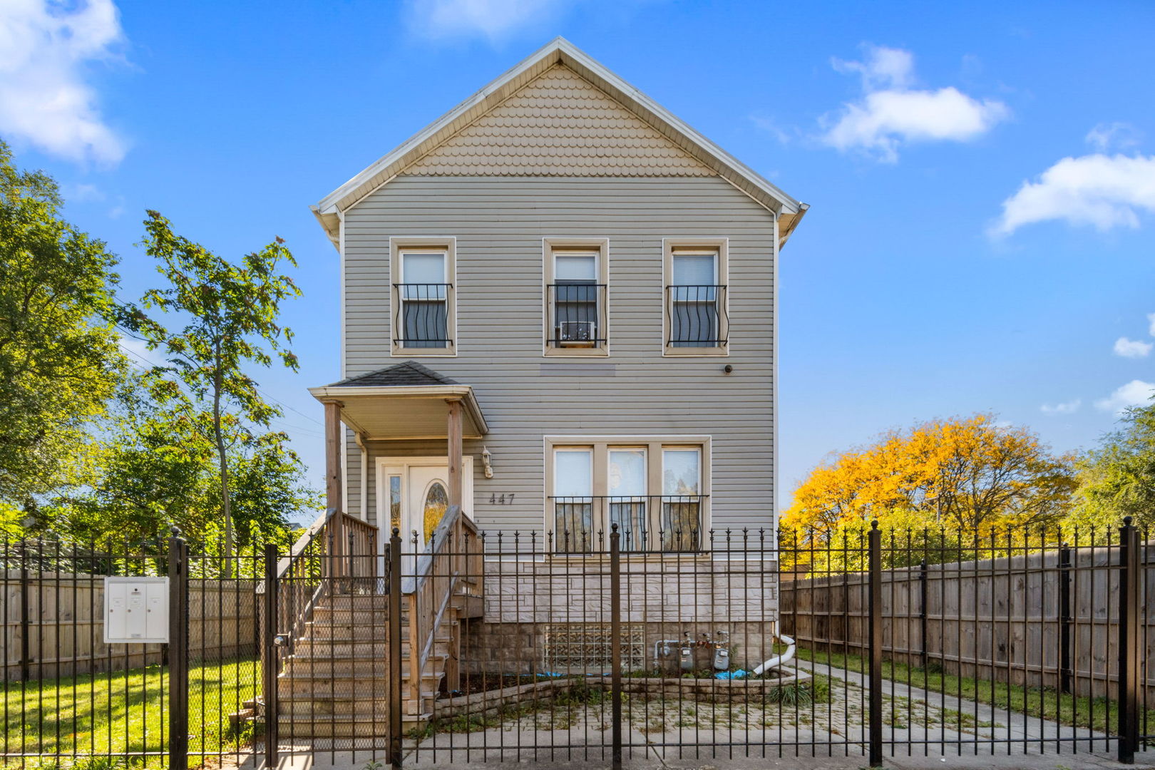 447 West 81st Street Chicago IL 60620