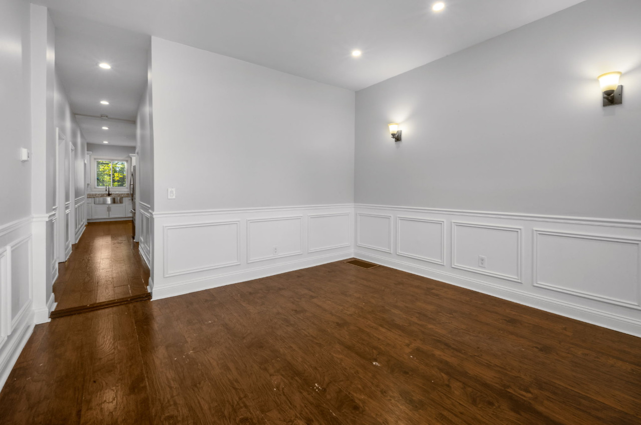 447 West 81st Street Chicago IL 60620