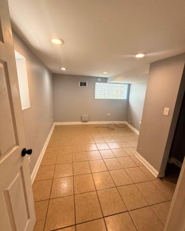 447 West 81st Street Chicago IL 60620