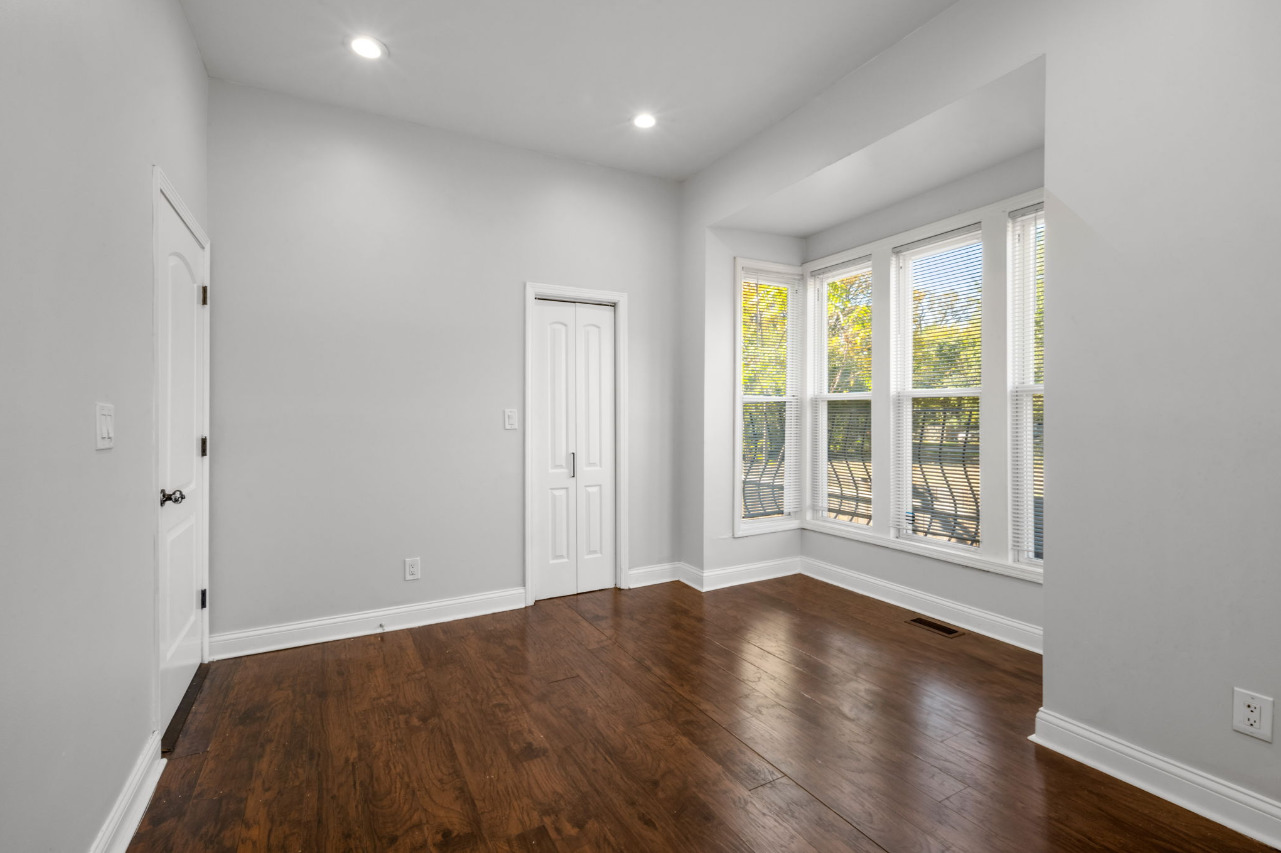 447 West 81st Street Chicago IL 60620
