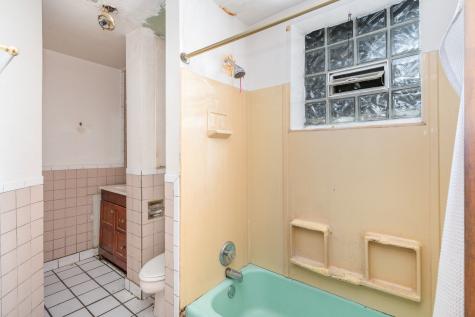 5239 South Ingleside Avenue Chicago IL 60615