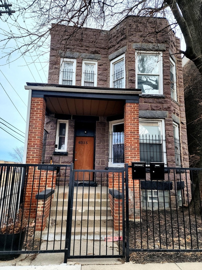 6315 South Eberhart Avenue Chicago IL 60637
