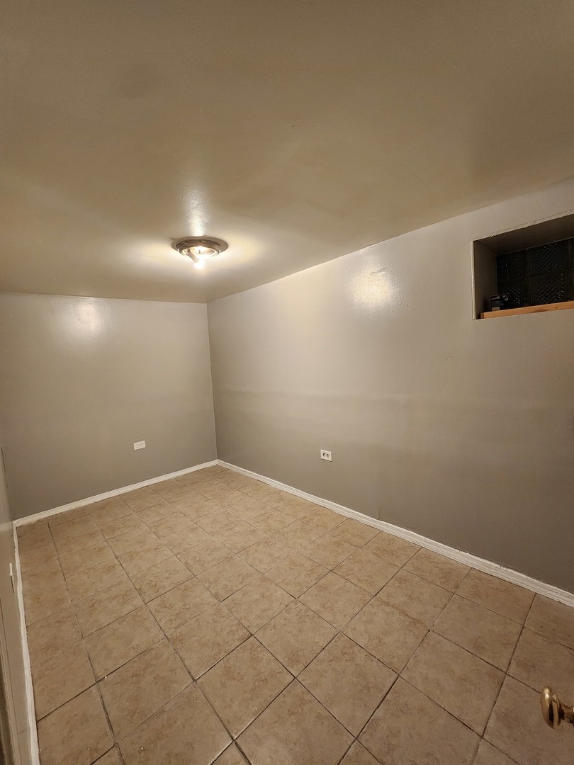 6315 South Eberhart Avenue Chicago IL 60637