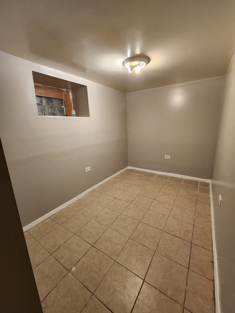6315 South Eberhart Avenue Chicago IL 60637