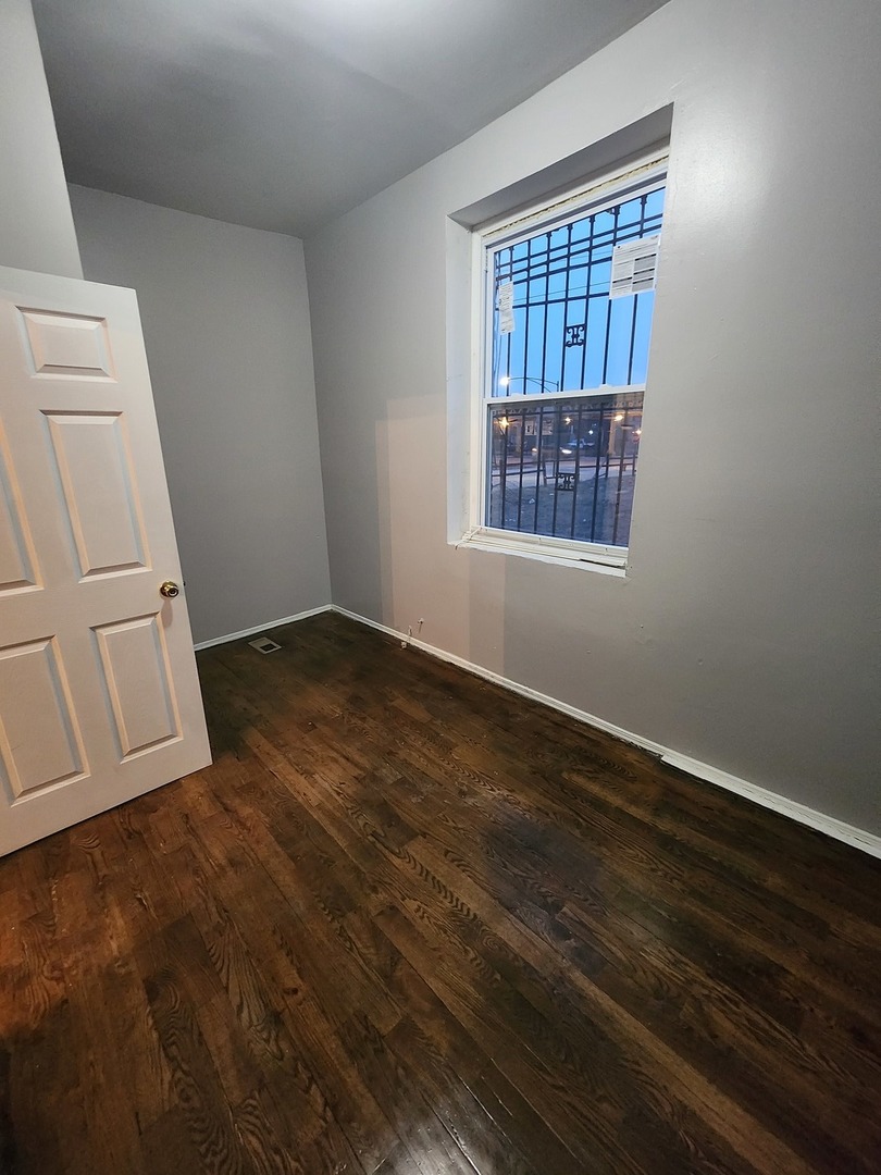6315 South Eberhart Avenue Chicago IL 60637