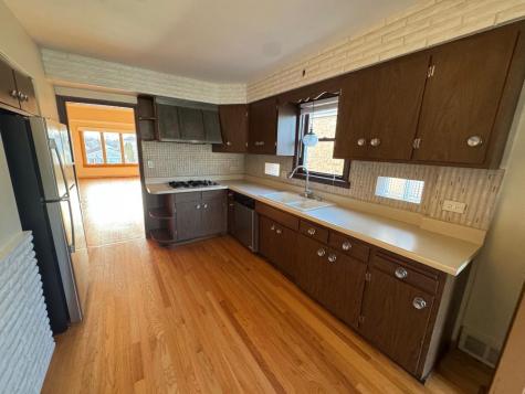 5805 North Merrimac Avenue Chicago IL 60646
