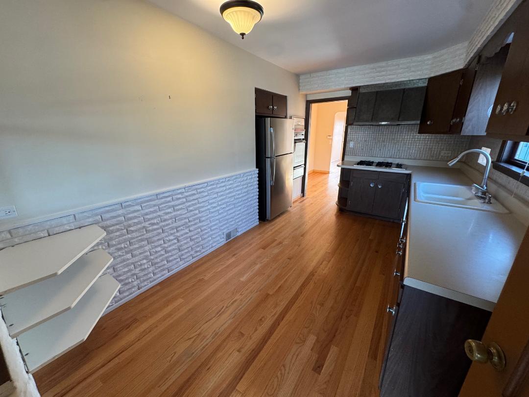5805 North Merrimac Avenue Chicago IL 60646