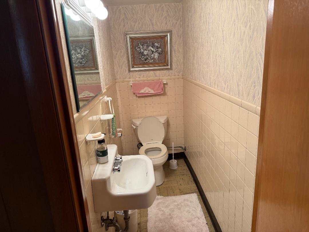 5805 North Merrimac Avenue Chicago IL 60646
