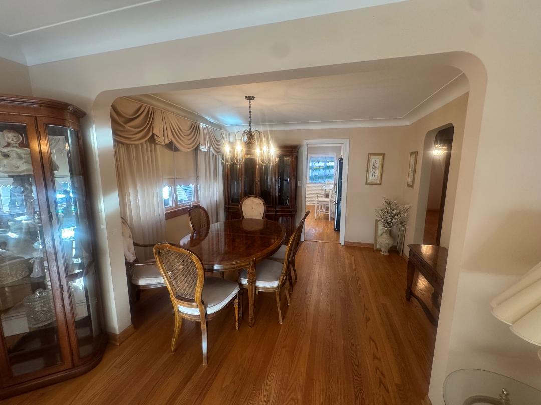 5805 North Merrimac Avenue Chicago IL 60646