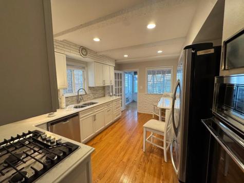 5805 North Merrimac Avenue Chicago IL 60646