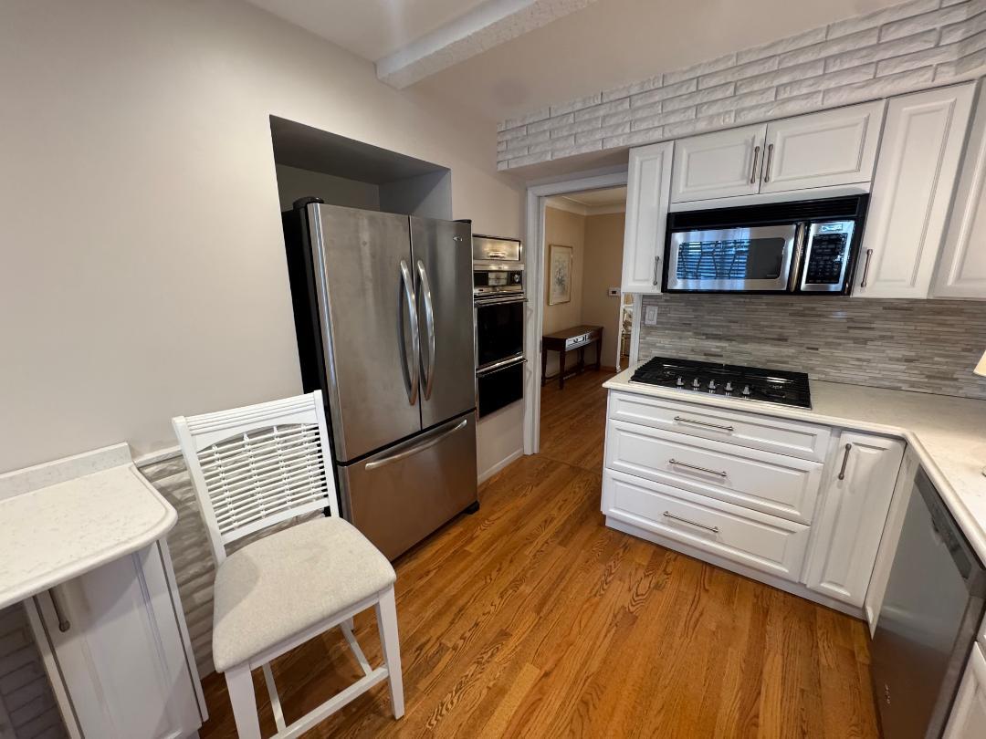 5805 North Merrimac Avenue Chicago IL 60646