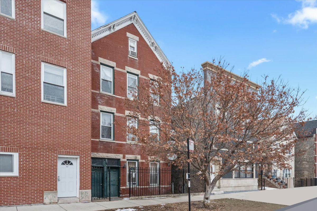 934 West 35th Place Chicago IL 60609
