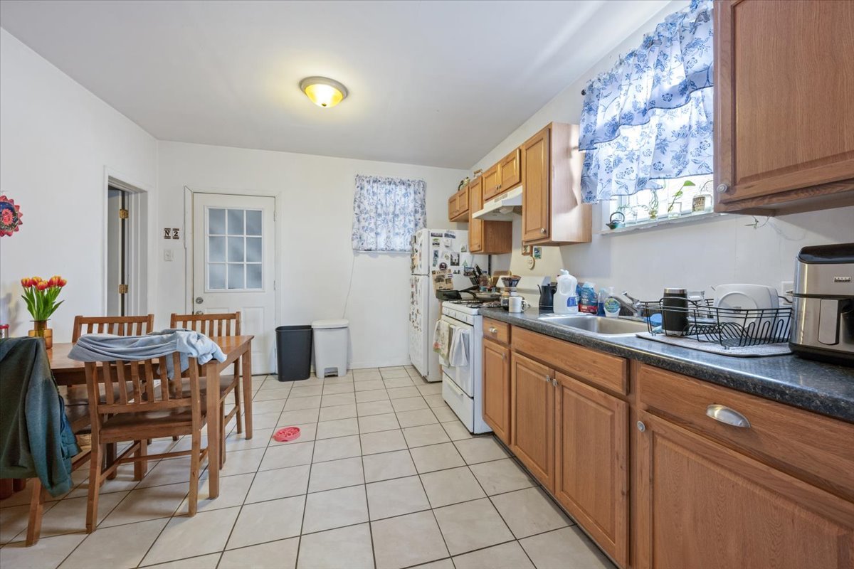934 West 35th Place Chicago IL 60609