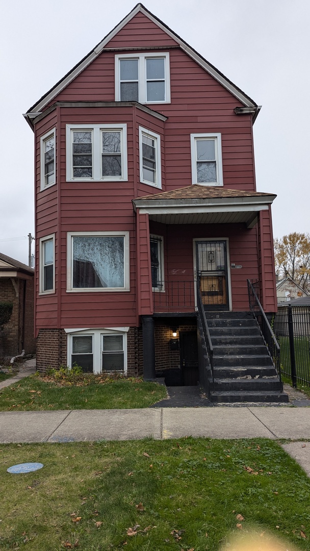 8112 South Exchange Avenue Chicago IL 60617