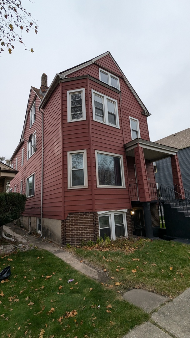 8112 South Exchange Avenue Chicago IL 60617