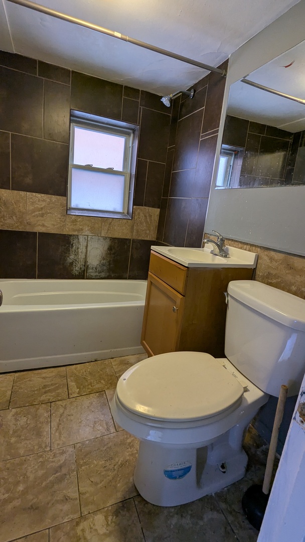 8112 South Exchange Avenue Chicago IL 60617
