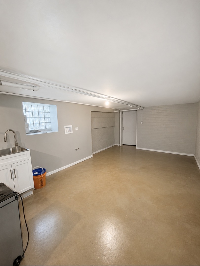 8153 South South Shore Drive Chicago IL 60617