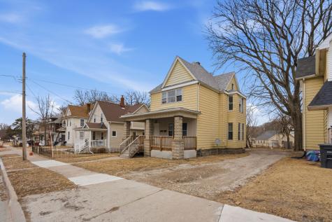 903 44TH Street Rock Island IL 61201