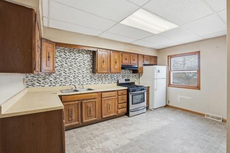 903 44TH Street Rock Island IL 61201