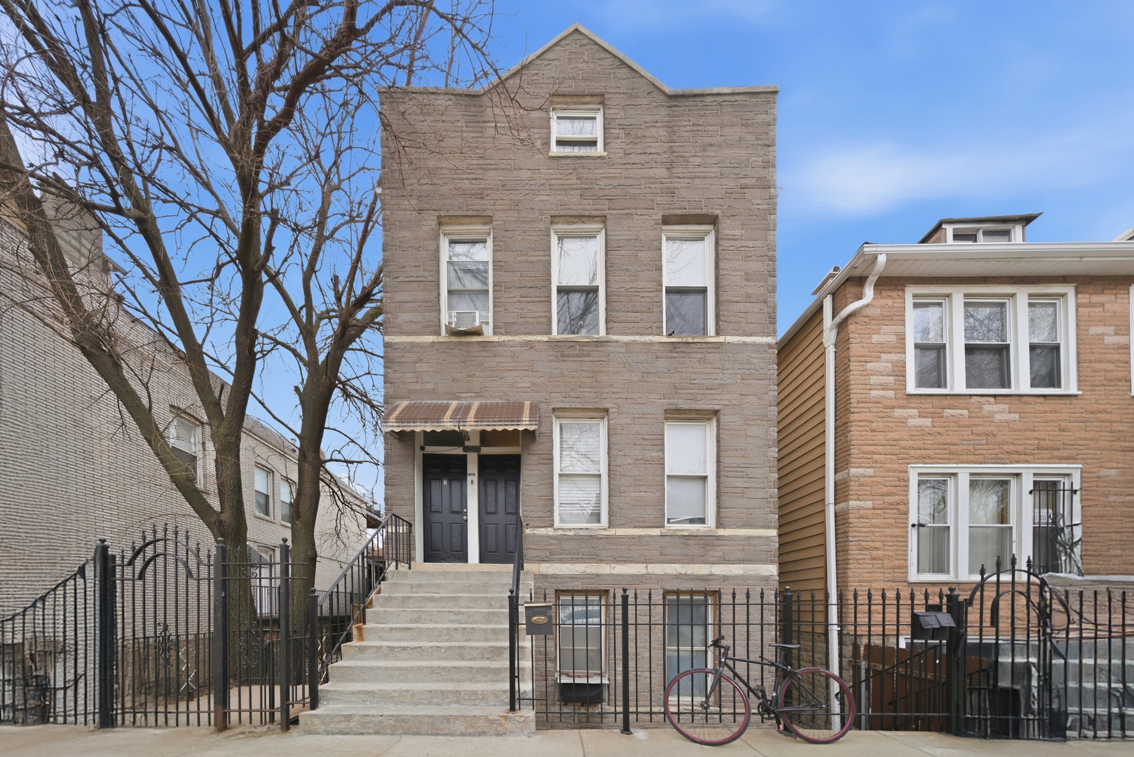 1852 West 17 Street Chicago IL 60608