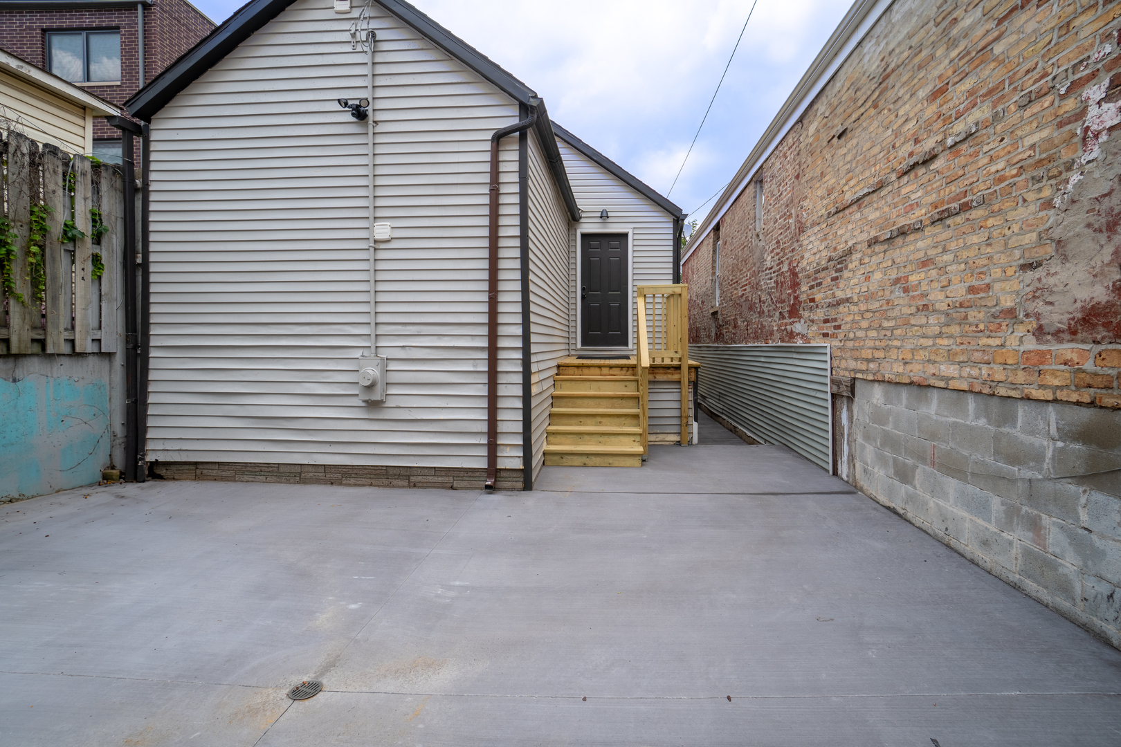1425 West 16th Street Chicago IL 60608