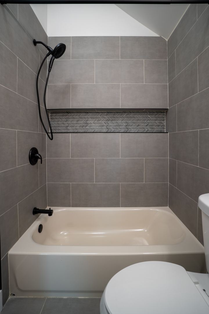 1425 West 16th Street Chicago IL 60608