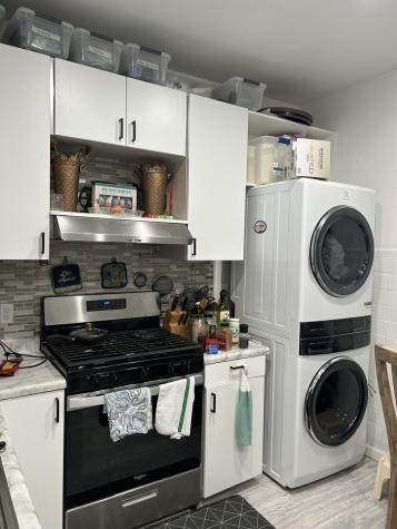 4142 North Bernard Street Chicago IL 60618