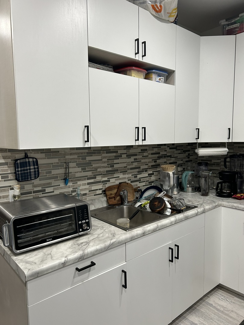 4142 North Bernard Street Chicago IL 60618