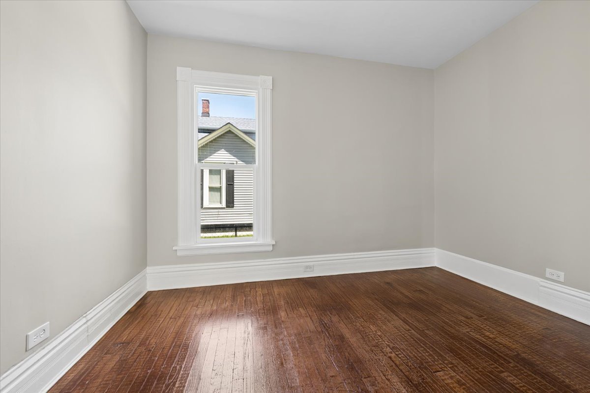 614 South Lincoln Avenue Aurora IL 60505