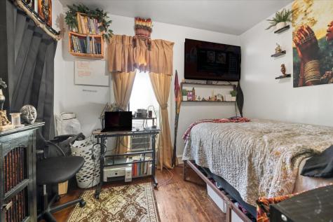 614 South Lincoln Avenue Aurora IL 60505
