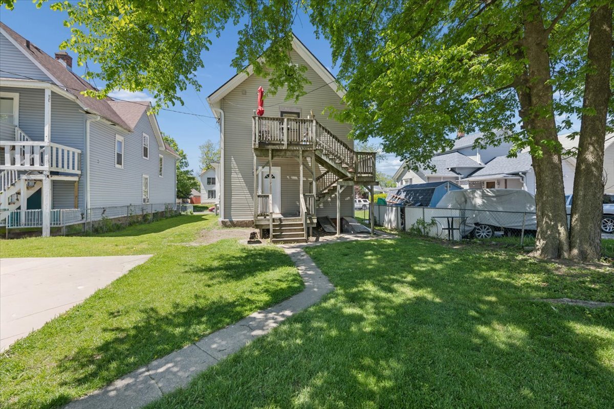 614 South Lincoln Avenue Aurora IL 60505