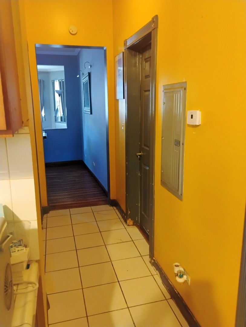 2441 North Hamlin Avenue Chicago IL 60647