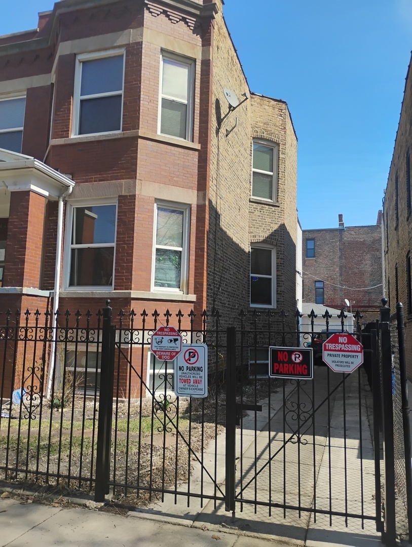 2441 North Hamlin Avenue Chicago IL 60647