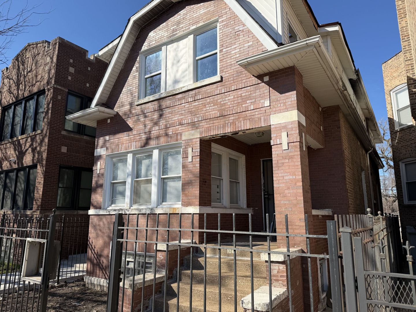 1044 West Marquette Road Chicago IL 60621