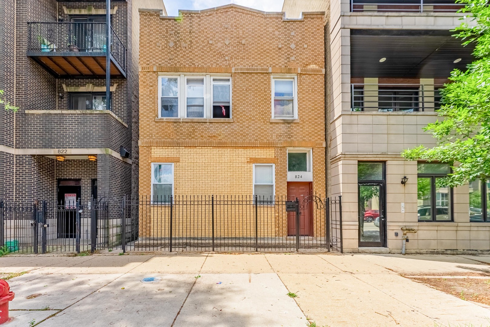 824 North California Avenue Chicago IL 60622